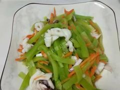 -臻爱住家月嫂育儿嫂(万达店)