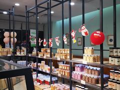 面包甜点陈列柜-仟吉(虎泉店)