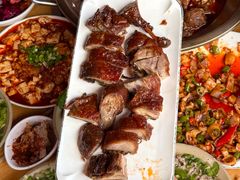 -大众跷脚牛肉馆·非遗传承单位(峨眉山店)