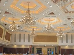 -东豪园林海鲜酒家(南港路辅路店)