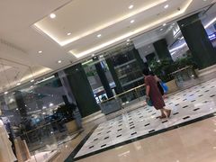 -COS(月星环球港店)