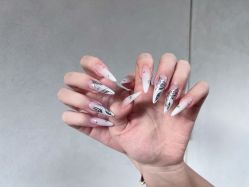 -隅日式美甲美睫專門店