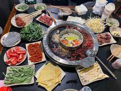 -洞亭火锅(防空洞总店)