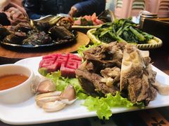 手抓羊肉-吉祥圣雪藏餐