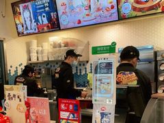 -DQ·蛋糕·冰淇淋(大宁国际商业广场店)