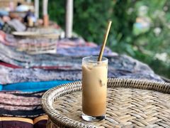 -乌托邦酒吧和餐厅