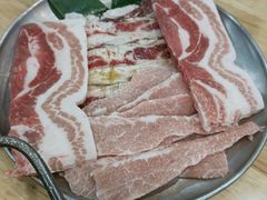 -牛信亭韩国料理·炭火烤肉(紫藤路店)