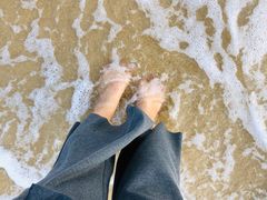 -东海岸人工湖美食村