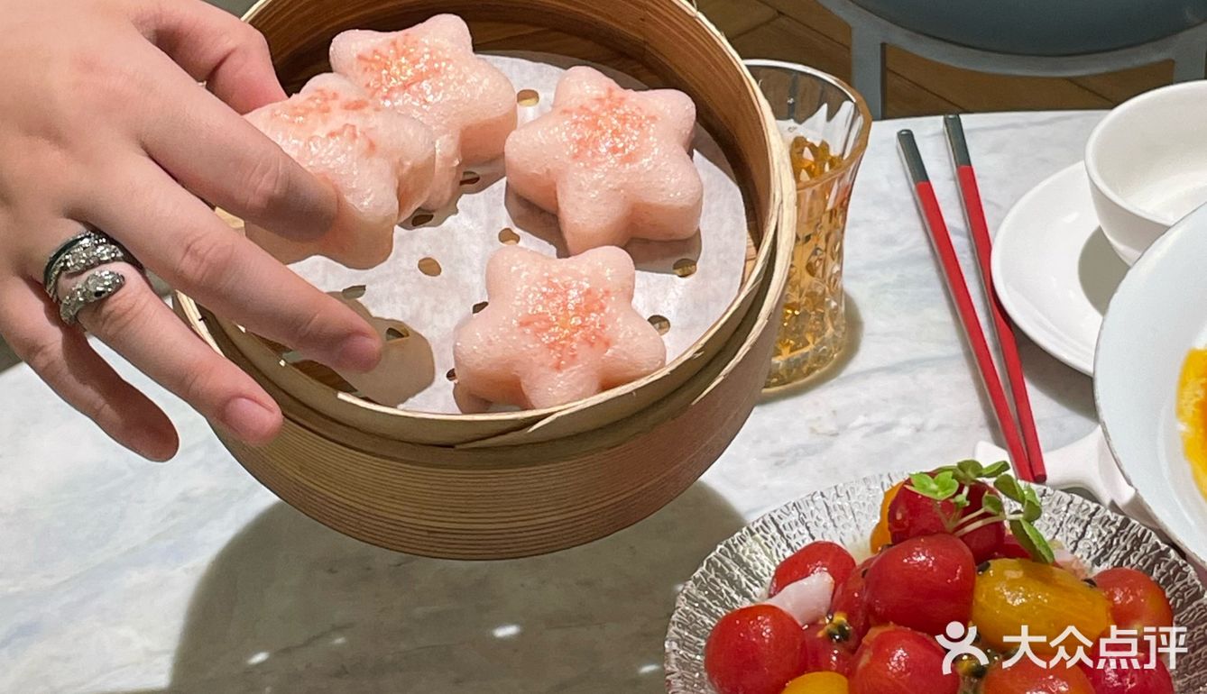 中午美食打卡：孔雀川菜