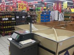 -家乐福(川沙店)