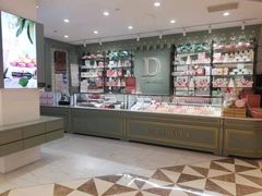 -DORABELLA朵娜贝拉(武林银泰店)