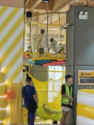 -反弹蹦床公园·运动乐园·团建·亲子派对(深圳观澜湖店)