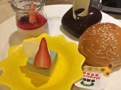 甜点-广州中心皇冠假日酒店-环市食坊·海鲜自助餐厅