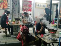 -广味炭炉鸡煲(宝业路分店)