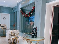 用餐区-鲜果盒子(会展店)