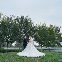 -城市花园婚纱摄影