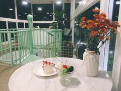 -有猫主题·治愈系猫咖(曾厝垵店)