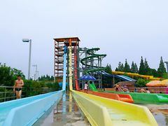 -热带风暴水上乐园