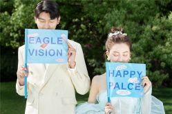 -易摄影婚纱摄影工作室