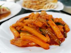辣白菜炒年糕-桃园中华料理炸酱面(燕儿岛路店)