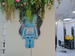 -V7 HAIR SALON