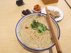 -镇南锅盖面馆(解放路店)