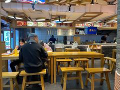 -呷佬·长沙手工米粉(金沙江路店)