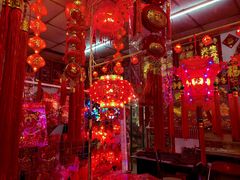 -宝鸡东道花鸟鱼虫市场(吉利花园商场店)