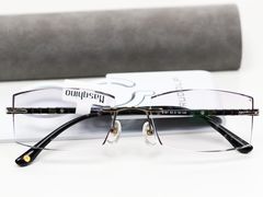 -潘多拉眼镜·蔡司依视路明月(潘家园店)