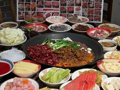 -沸炉重庆老火锅(军事博物馆店)