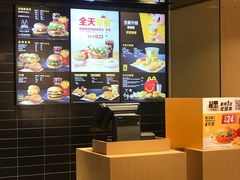 -麦当劳(国际社区店)
