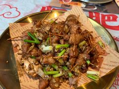 香辣牙签肉-肥肥虾庄·金牌油焖大虾(杨园滨江时代walk店)