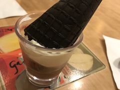 双球冰淇淋-必胜客(余姚五彩城店PH店)