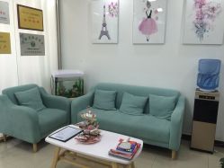 -荟草堂专业祛痘皮肤管理