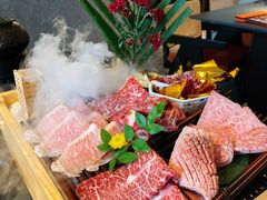 -铭牛烧肉·和牛海鲜自助(高新月牙湖店)