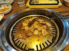 -豚豚猪村烤肉·韩国烤肉(总店)
