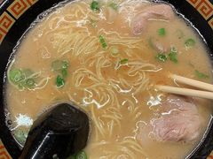 -一兰拉面(新宿中央东口店)