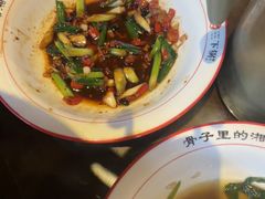 -富正毅三下锅·湘西韵味(天门山索道店)