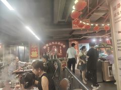 -四囍码头海鲜烧烤自助火锅(外滩南京东路悦荟广场店)