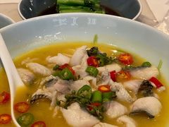 -港丽餐厅(高德置地店)