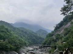 -燕子河大峡谷天坑仙境