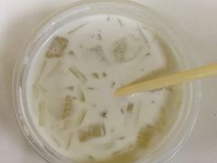 -志龙皇冠吃货椰子铺