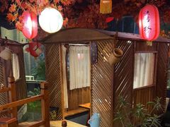 -德彪酒馆围炉串串