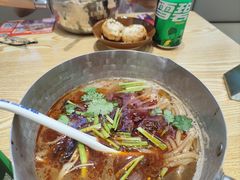 -魔都三兄弟酸辣粉·蘸卤炸串(虹桥万科店)