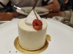 香草荔枝慕斯-UPPER KITCHEN(延安路店)