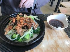 香菇鸡肉煲仔饭-桂林米粉(洋桥店)