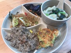 -素满香·全民食养自助(长宁龙之梦店)