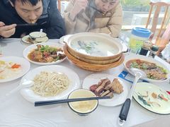 -天乐农家鱼头王(天目湖店)