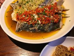 双椒蒸鱼头-唐师傅湘西名菜馆(武陵路店)