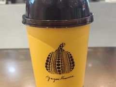 -喜茶(北京华贸购物中心店)